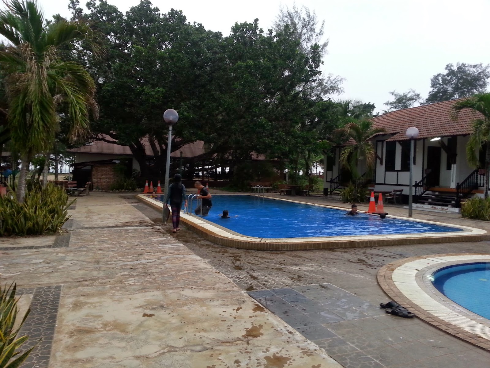 Lis Ree Beach Resort malayibis